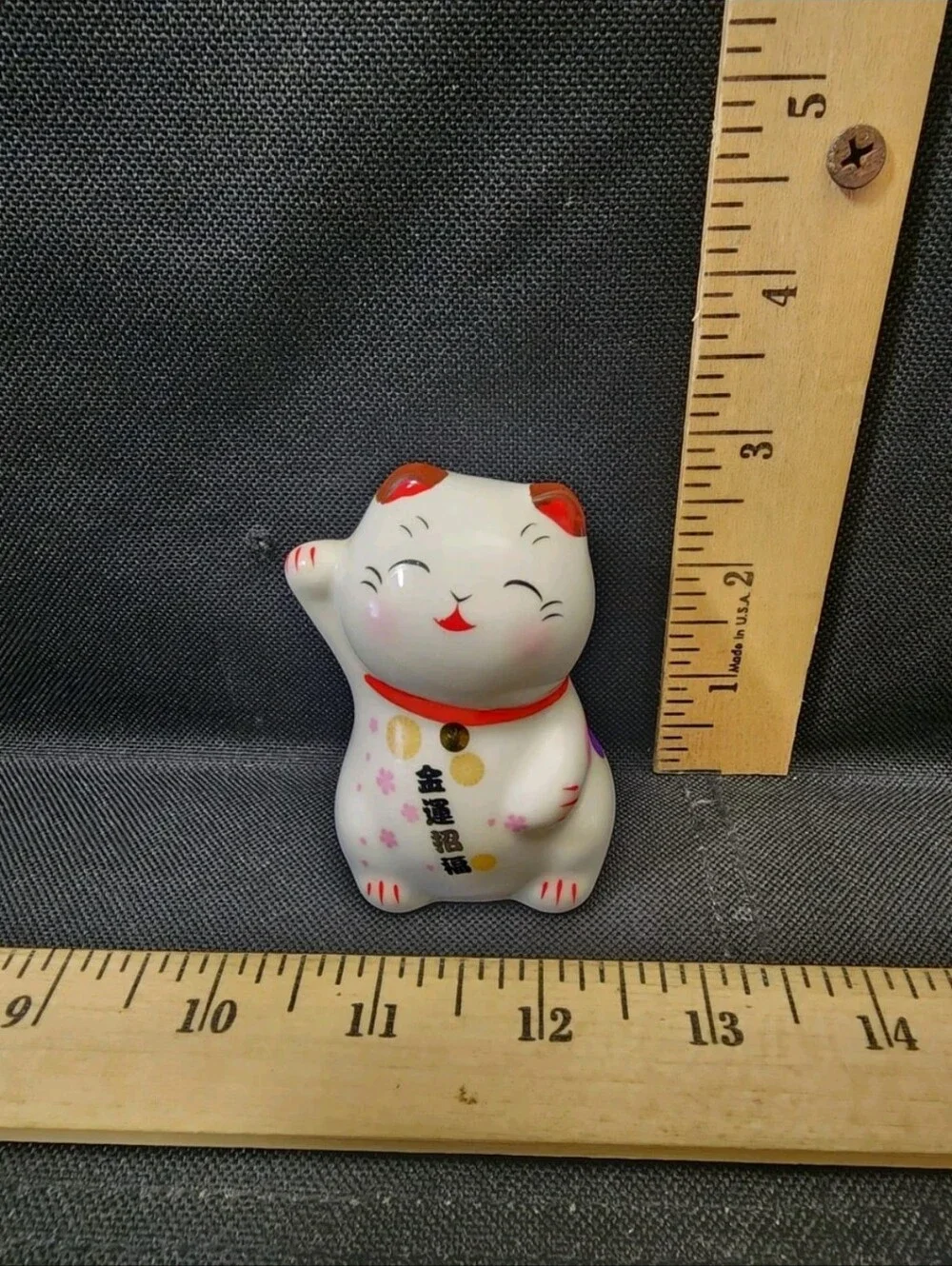 Porcelain Japanese Happy Cat Good Wishes Blessings Flawless Shape